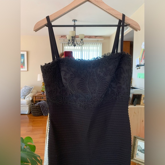 Tadashi Shoji Evening Dress Size Small - Picture 11 of 16